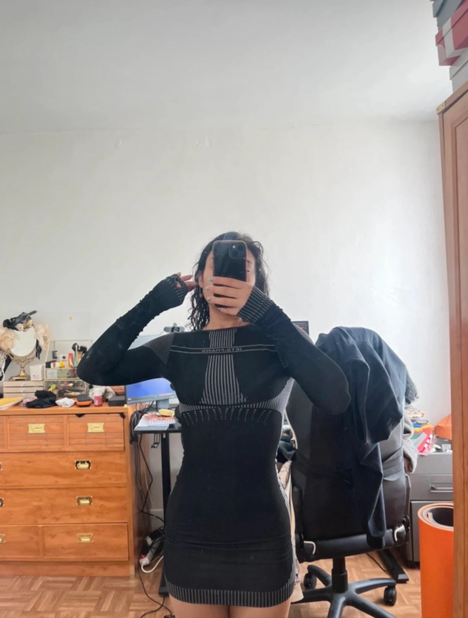 Robe iest Frans moulante 